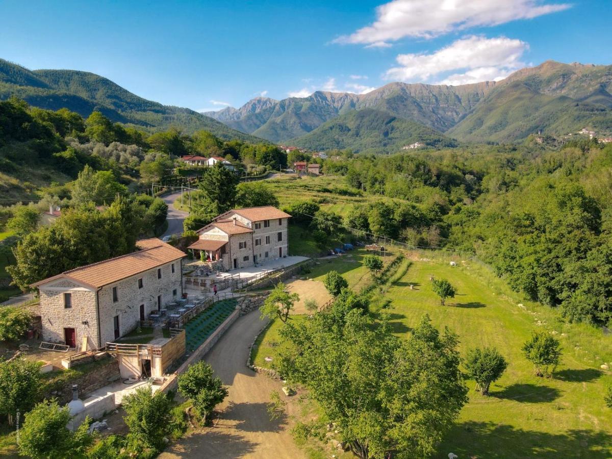 Agriturismo La Cascina Dei Chicchi Bagnone Exterior foto